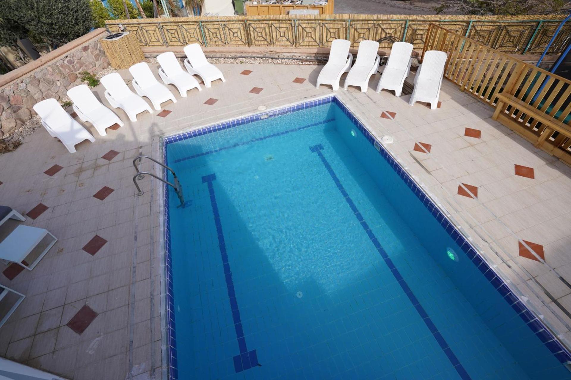 Yalarent Afarsemon Apartments With Pool - For Families & Couples Eilat Esterno foto