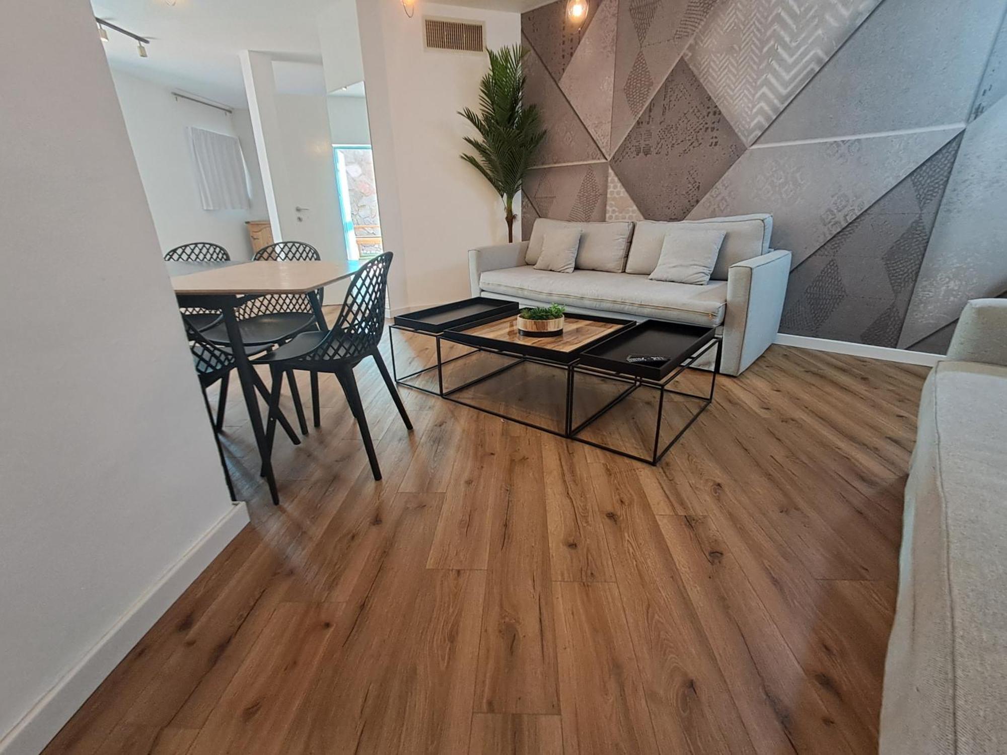 Yalarent Afarsemon Apartments With Pool - For Families & Couples Eilat Esterno foto