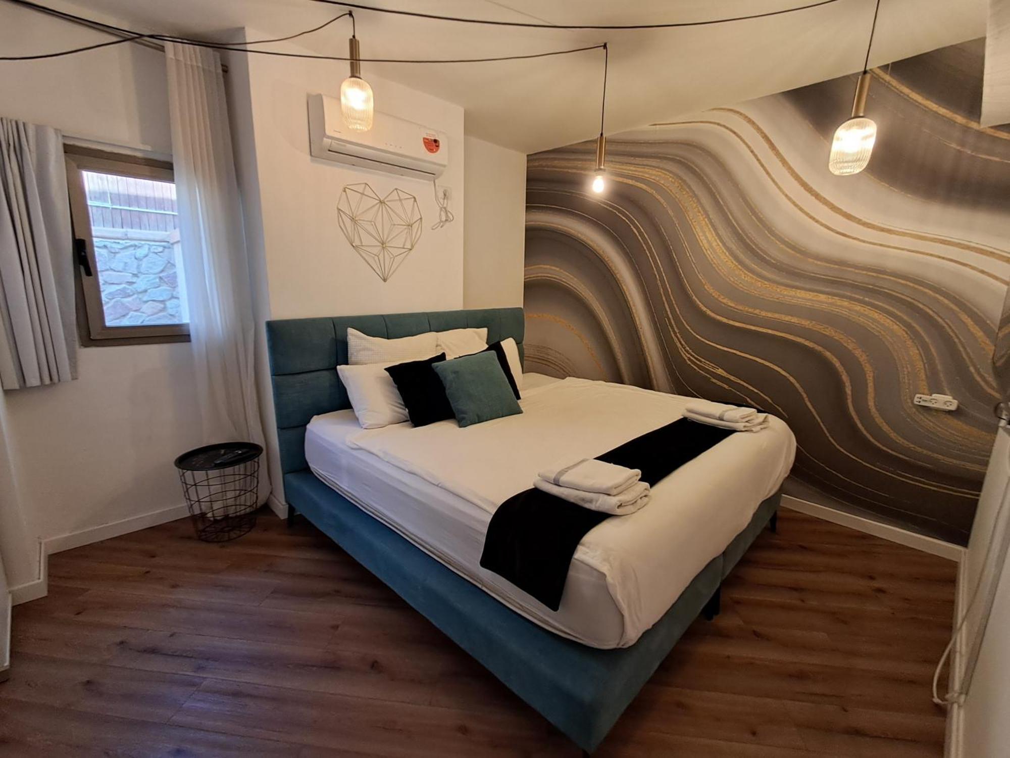 Yalarent Afarsemon Apartments With Pool - For Families & Couples Eilat Esterno foto