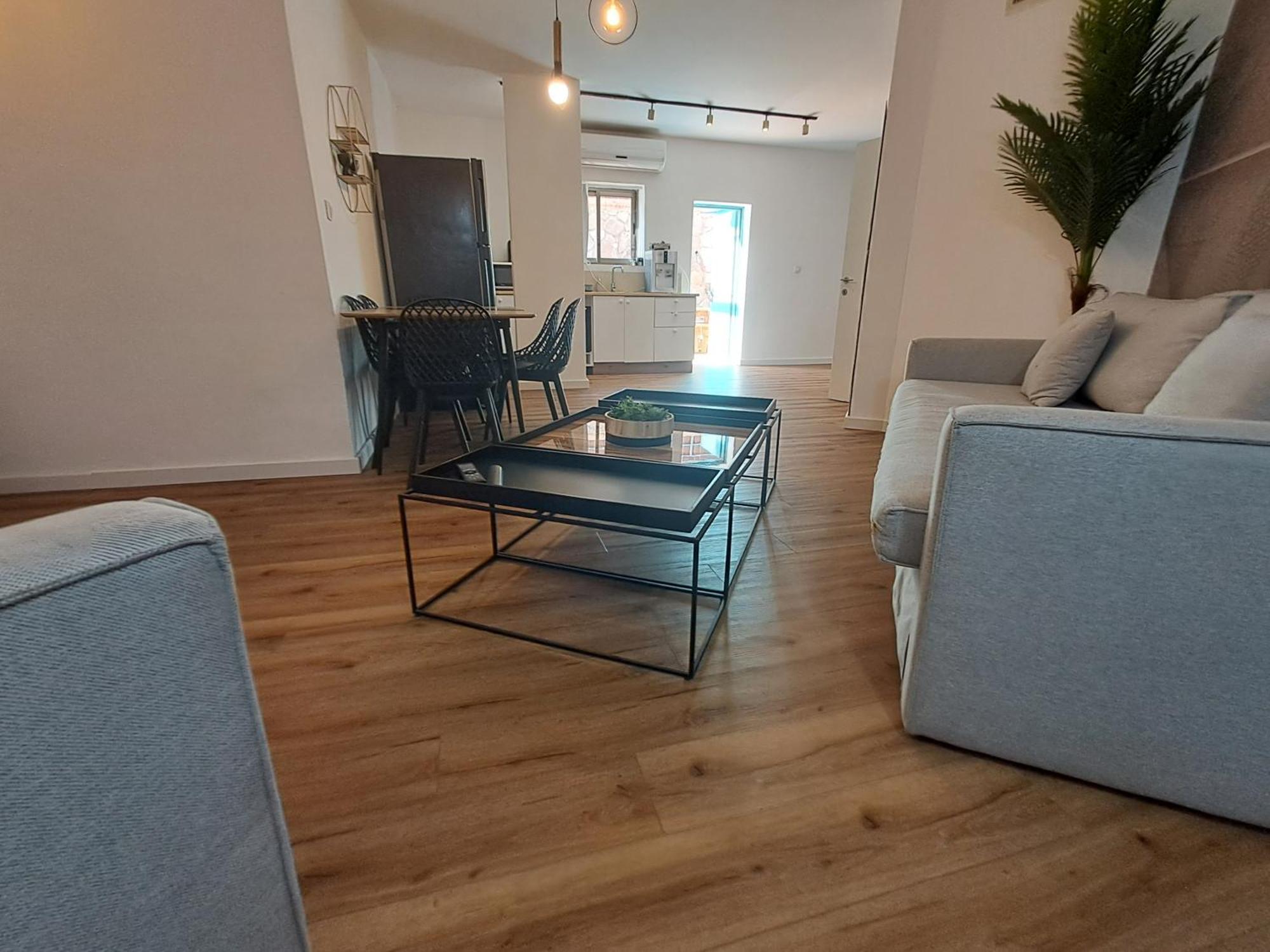 Yalarent Afarsemon Apartments With Pool - For Families & Couples Eilat Esterno foto