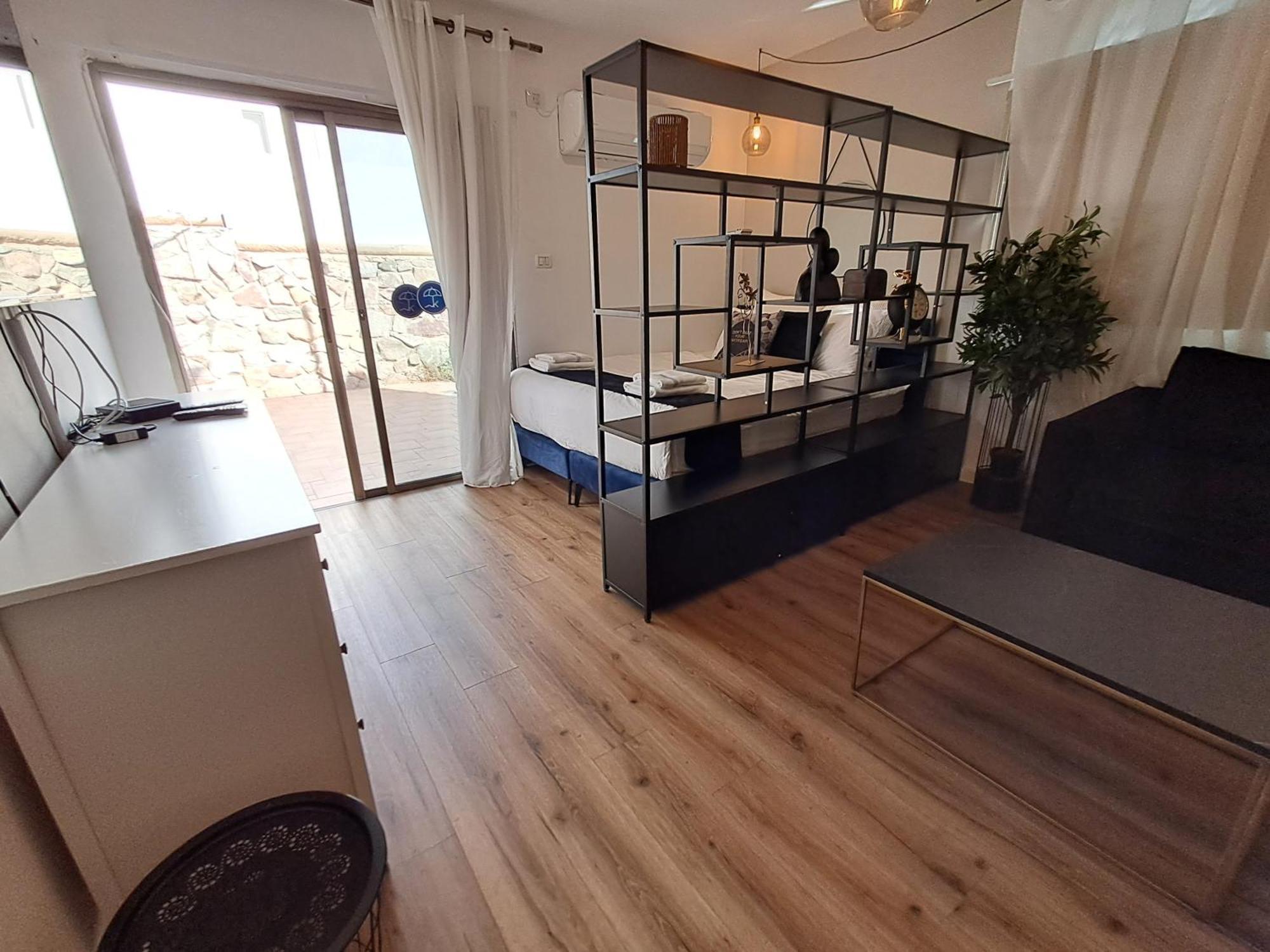 Yalarent Afarsemon Apartments With Pool - For Families & Couples Eilat Esterno foto