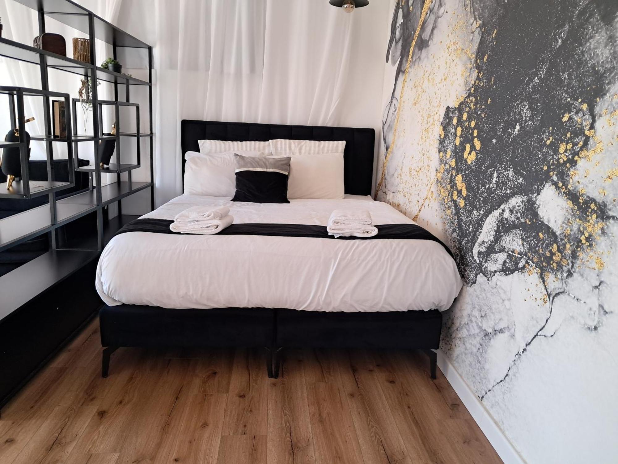 Yalarent Afarsemon Apartments With Pool - For Families & Couples Eilat Esterno foto