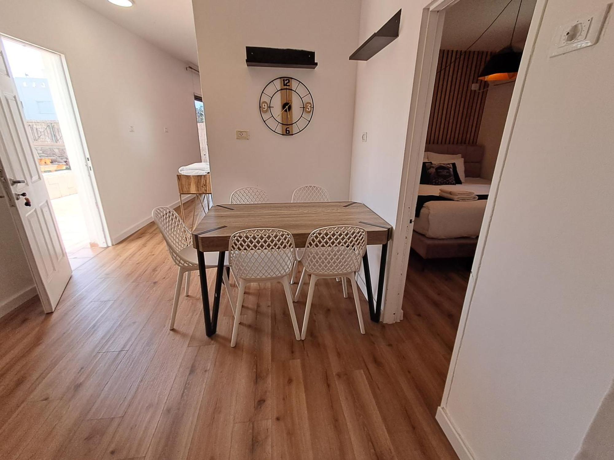 Yalarent Afarsemon Apartments With Pool - For Families & Couples Eilat Esterno foto