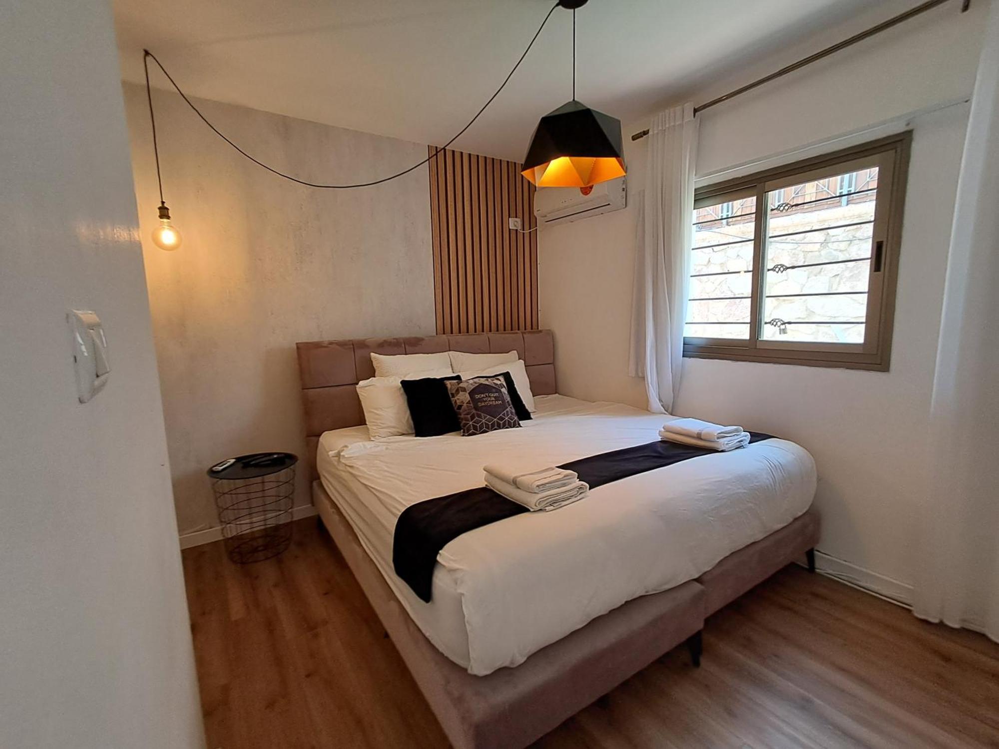 Yalarent Afarsemon Apartments With Pool - For Families & Couples Eilat Esterno foto